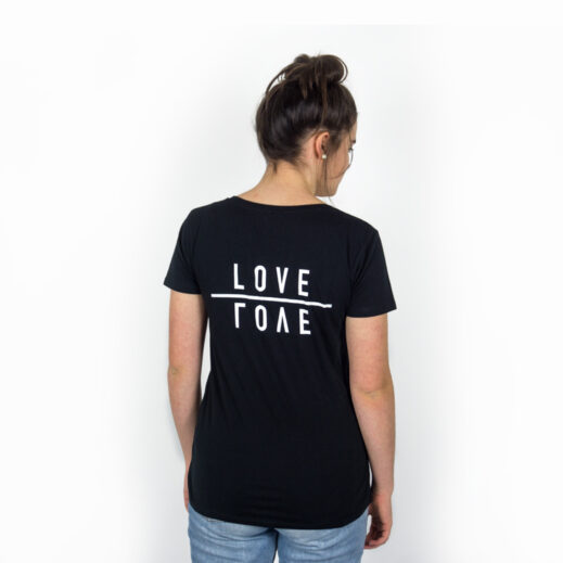 Good-Natured Love-T-Shirt female schwarz